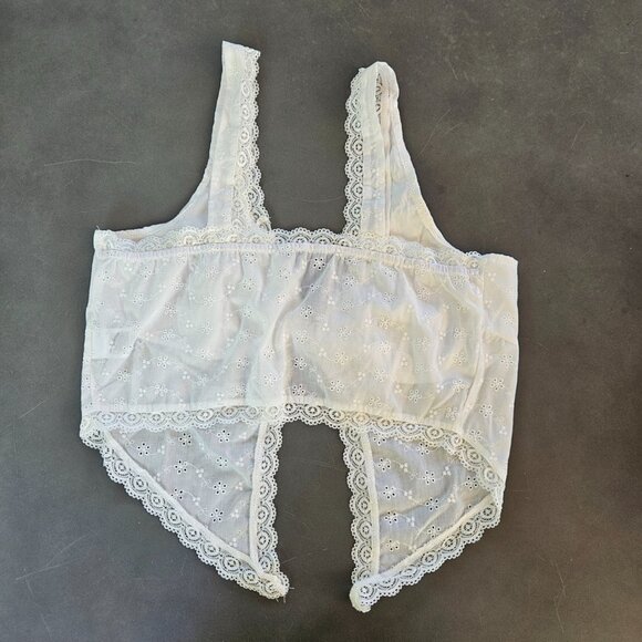 SHEIN Top - Picture 3 of 4